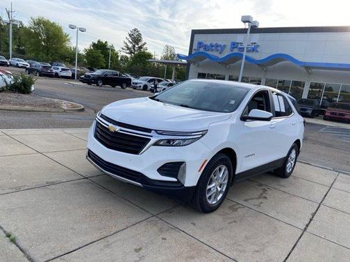 Summit White 2023 Chevrolet Equinox 2LT