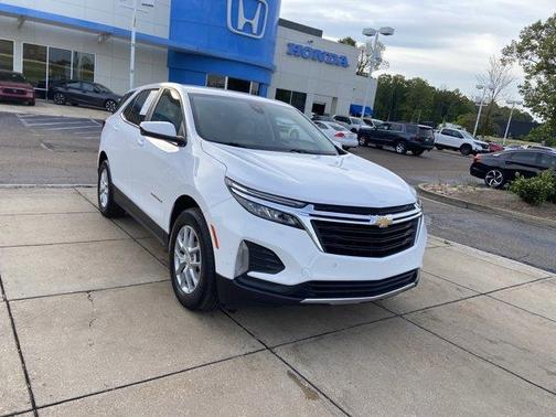 Summit White 2023 Chevrolet Equinox 2LT