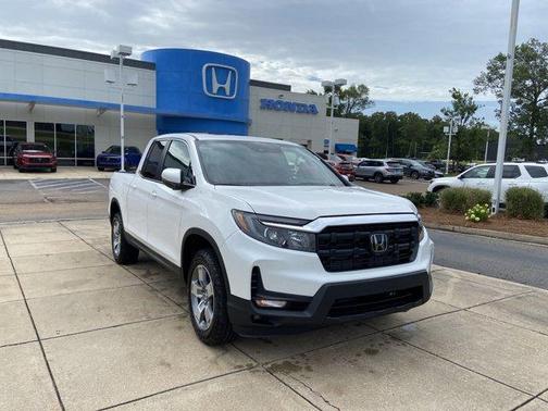 Platinum White Pearl 2026 Honda Ridgeline RTL