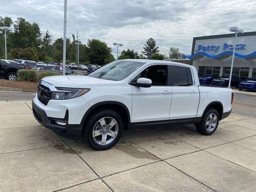 Platinum White Pearl 2026 Honda Ridgeline RTL