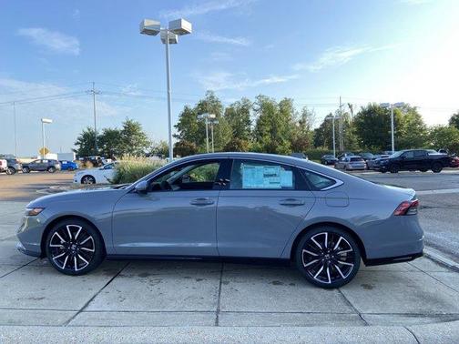 2025 Honda Accord Hybrid Touring