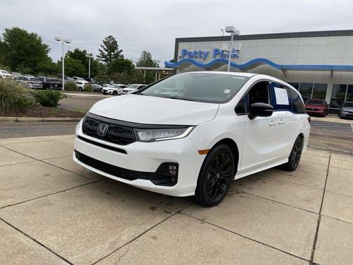 White 2025 Honda Odyssey Sport-L