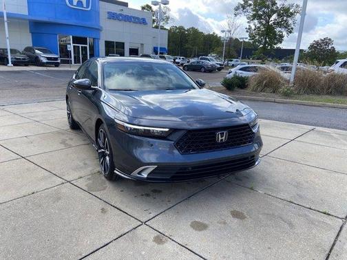 Meteorite Gray Metallic 2026 Honda Accord Hybrid Touring
