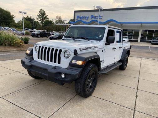 2021 Jeep Gladiator Sport