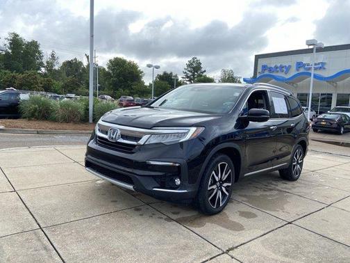 Crystal Black Pearl 2021 Honda Pilot Touring 8-Passenger