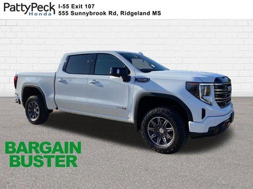 Summit White 2025 GMC Sierra 1500 AT4