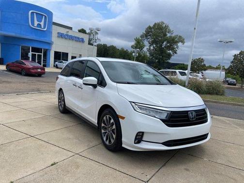 Platinum White Pearl 2024 Honda Odyssey EX-L