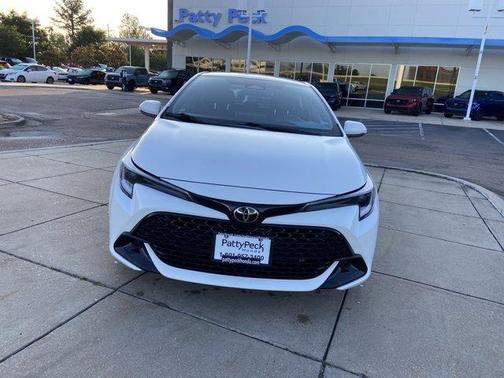 2023 Toyota Corolla Hatchback SE