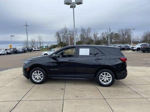 2023 Chevrolet Equinox LS