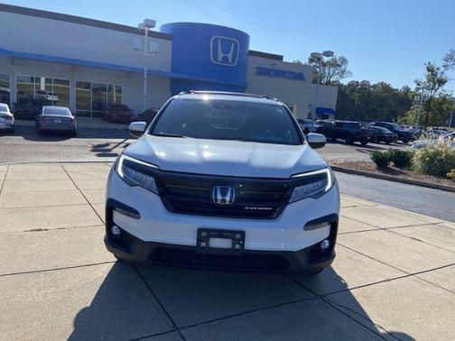 2022 Honda Pilot Black Edition