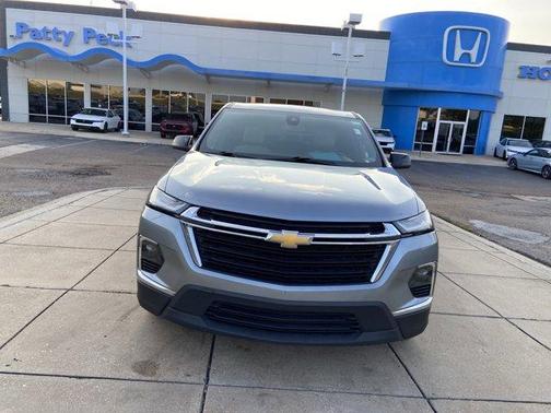 2023 Chevrolet Traverse LS