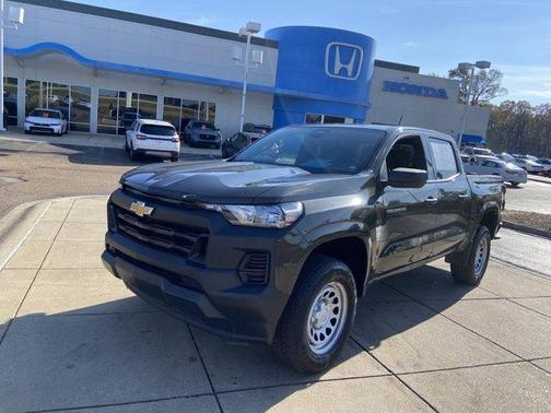 2023 Chevrolet Colorado WT