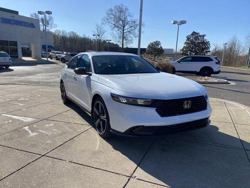 Platinum White Pearl 2026 Honda Accord SE