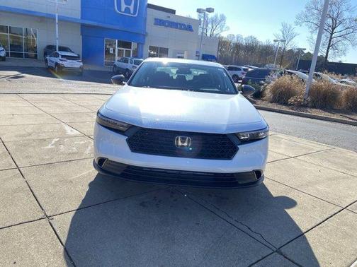 Platinum White Pearl 2026 Honda Accord SE
