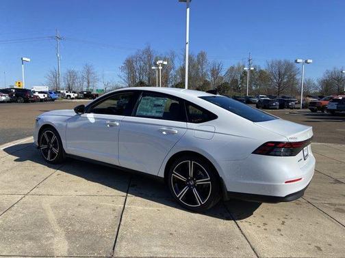 Platinum White Pearl 2026 Honda Accord SE