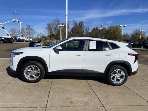 2024 Chevrolet Trax LS