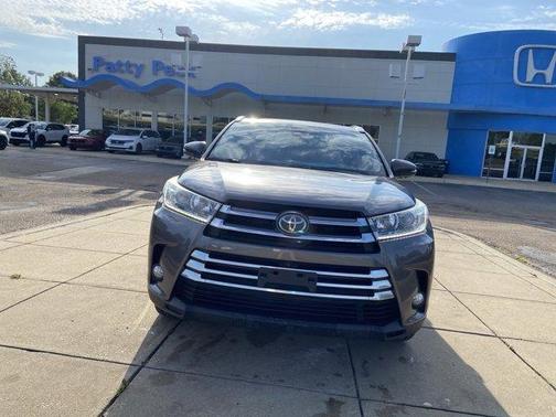 Predawn Gray Mica 2017 Toyota Highlander Limited Platinum