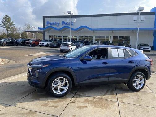 2024 Chevrolet Trax LS