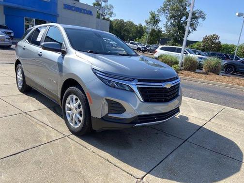 Sterling Gray Metallic 2023 Chevrolet Equinox 1LT