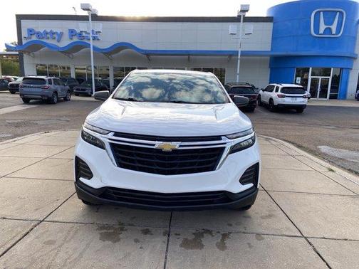 Summit White 2023 Chevrolet Equinox LS