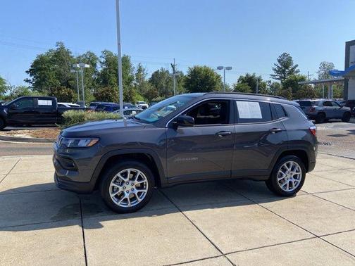 2024 Jeep Compass Latitude Lux