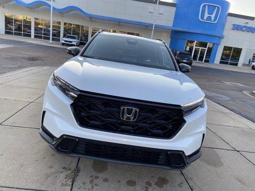 Platinum White Pearl 2026 Honda CR-V Hybrid Sport