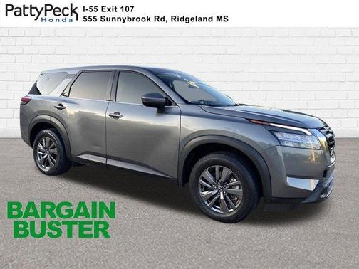 2022 Nissan Pathfinder S