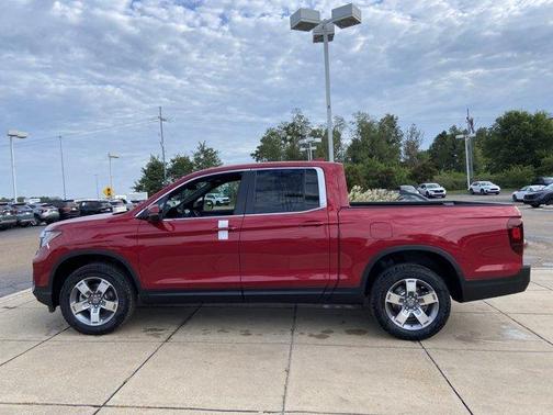 Radiant Red Metallic II 2026 Honda Ridgeline RTL