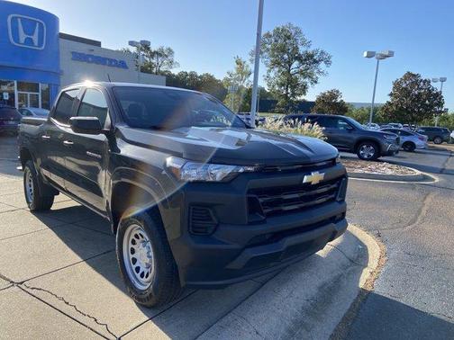 2023 Chevrolet Colorado WT