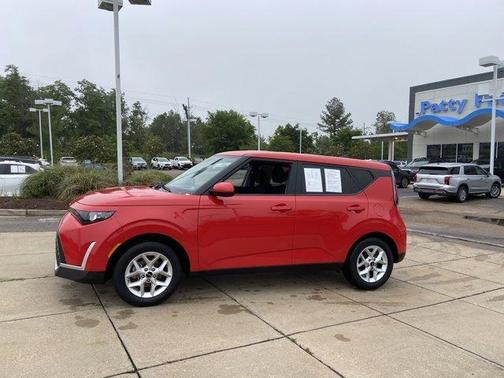 2024 Kia Soul LX