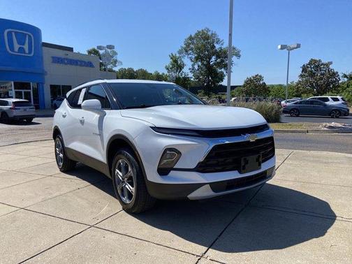 Summit White 2024 Chevrolet Blazer LT