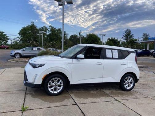 2023 Kia Soul S