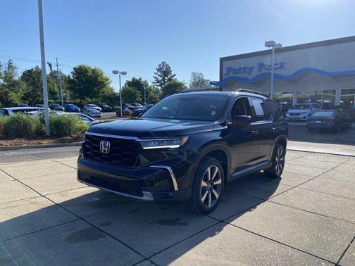Crystal Black Pearl 2025 Honda Pilot Elite