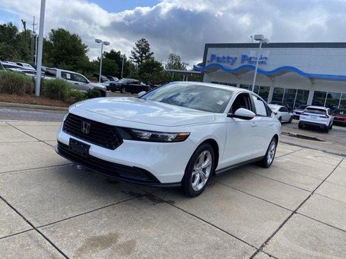 Platinum White Pearl 2023 Honda Accord LX