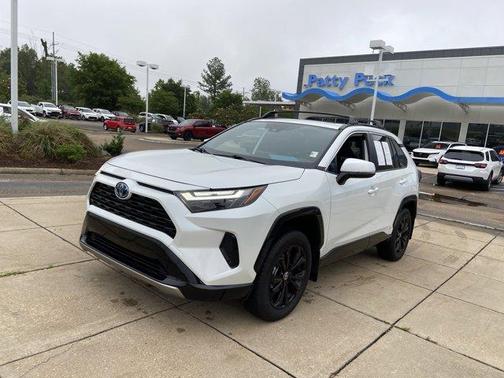 2024 Toyota RAV4 Hybrid SE