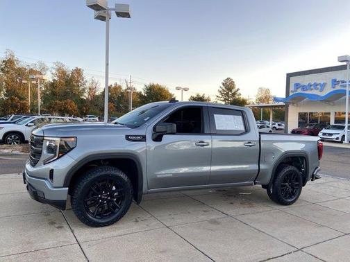 2025 GMC Sierra 1500 Elevation