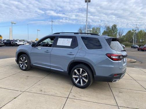 2023 Honda Pilot Elite