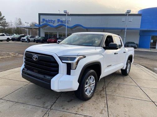 2024 Toyota Tundra SR5