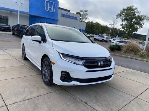 Platinum White Pearl 2025 Honda Odyssey Touring
