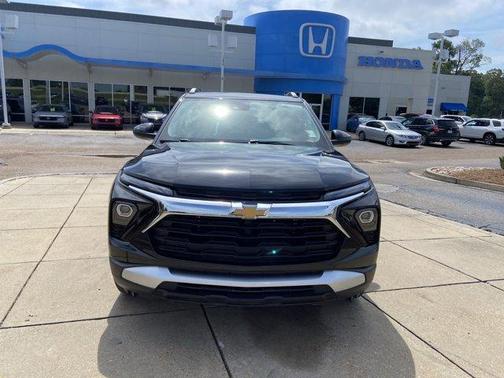 Mosaic Black Metallic 2025 Chevrolet Trailblazer LT
