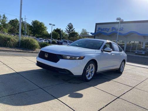 Platinum White Pearl 2024 Honda Accord LX