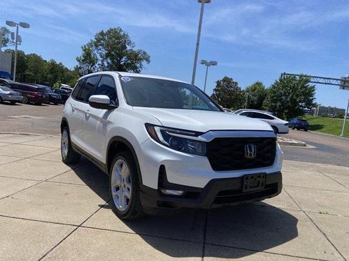 Platinum White Pearl 2025 Honda Passport EX-L