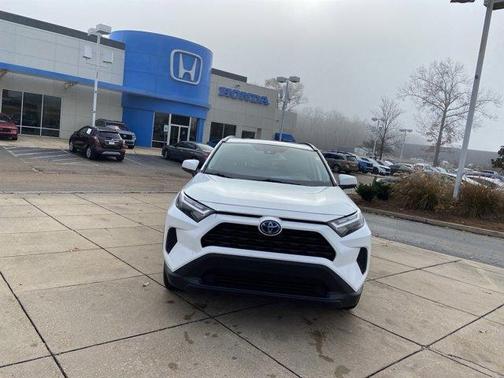 2022 Toyota RAV4 Hybrid XLE