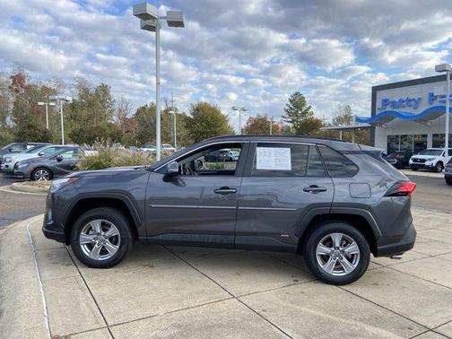 2024 Toyota RAV4 Hybrid LE