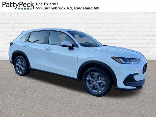 Platinum White Pearl 2027 Honda HR-V LX
