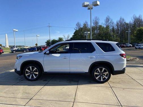 2025 Honda Pilot Touring