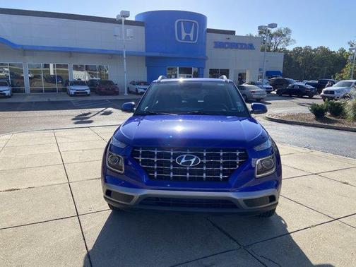 2024 Hyundai VENUE SEL
