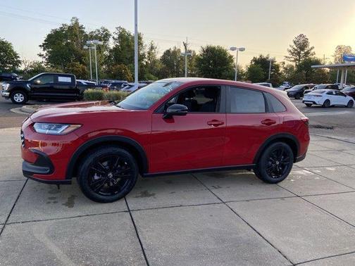 Milano Red 2027 Honda HR-V Sport