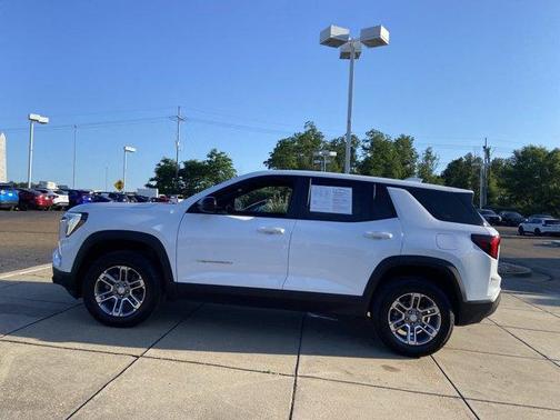 Summit White 2025 GMC Terrain Elevation