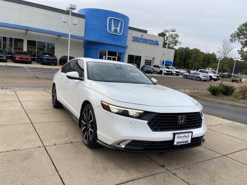 2023 Honda Accord Hybrid Touring